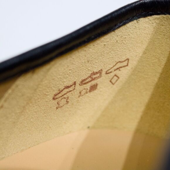 NWOB Hotter Made in UK Black Leather Comfort Ballet Flats ~ Women Size 11 (9 UK) - Picture 9 of 13